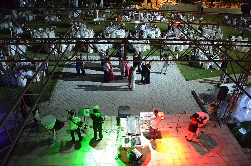 Kumkuyu Lamos Resort Hotel & Convention Center מראה חיצוני תמונה