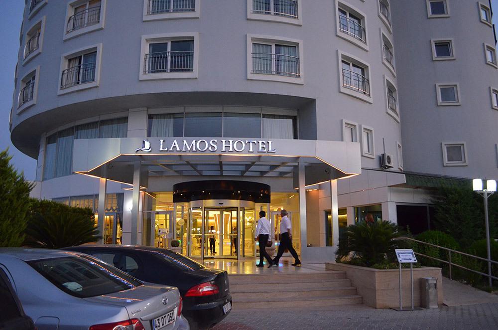 Kumkuyu Lamos Resort Hotel & Convention Center מראה חיצוני תמונה