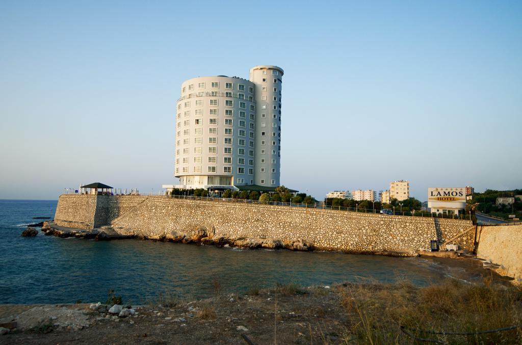 Kumkuyu Lamos Resort Hotel & Convention Center מראה חיצוני תמונה