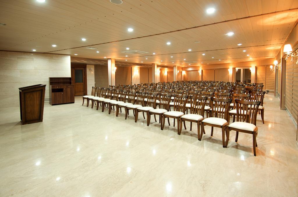 Kumkuyu Lamos Resort Hotel & Convention Center מראה חיצוני תמונה